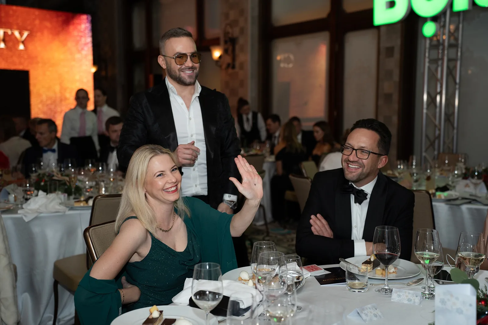 Matteo Cammisa performing close-up magic at an elegant private gala dinner